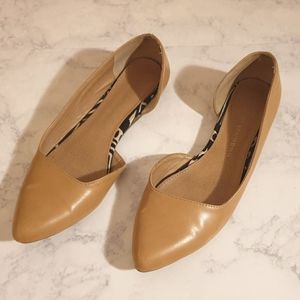 Chinese Laundry Tan flats size 8 US/38